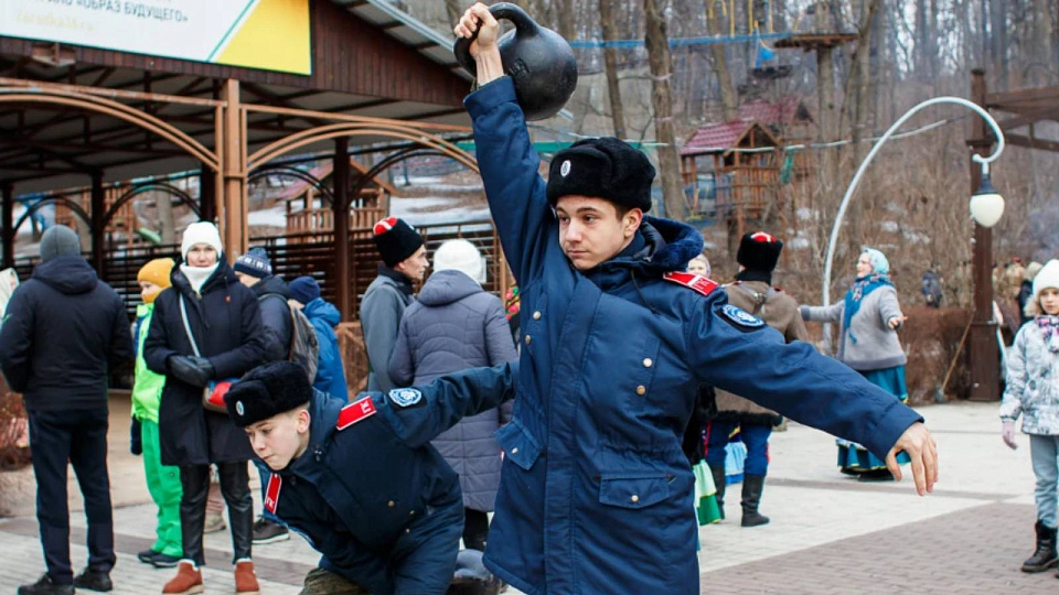 Во славу Христа и Отечества