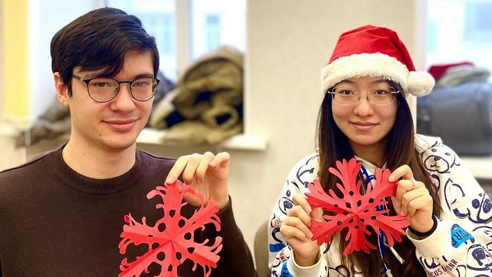 В Воронеже студенты из России и Китая узнали новогодние традиции друг друга