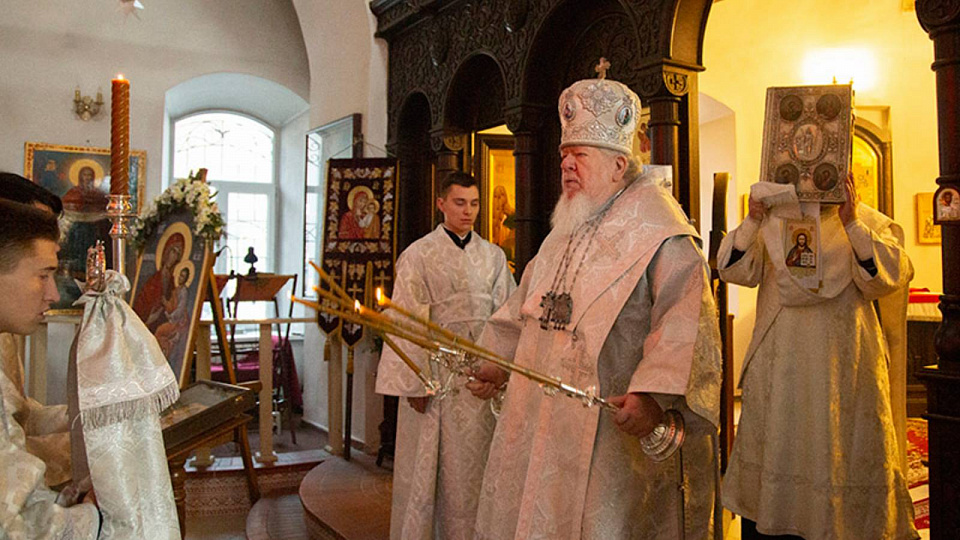 В Воронеже православные отмечают Крещение Господне