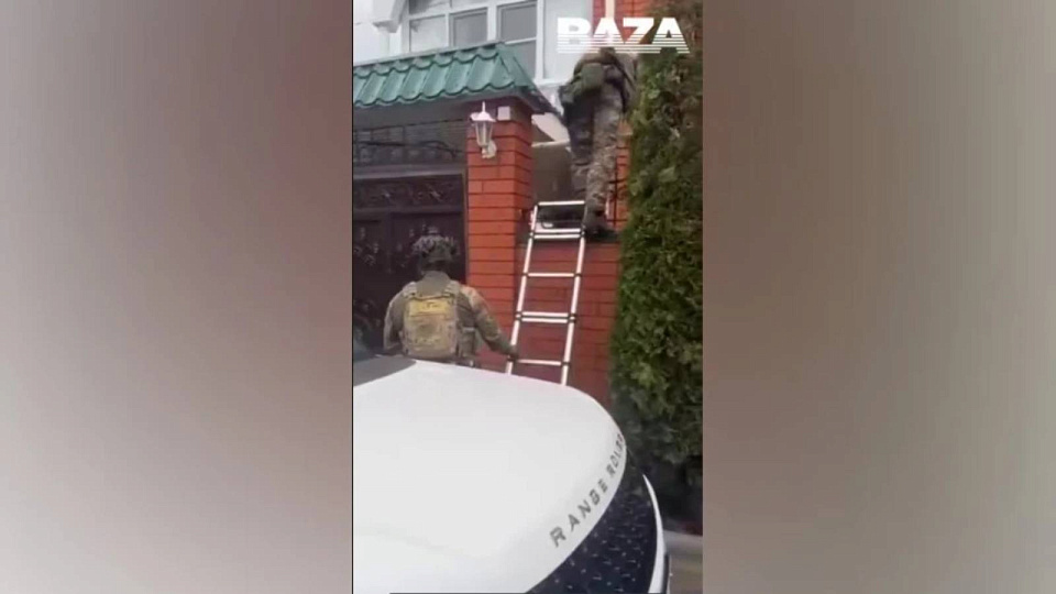 В  Воронеже к совладельцу Алексеевского рынка нагрянула группа спецназа