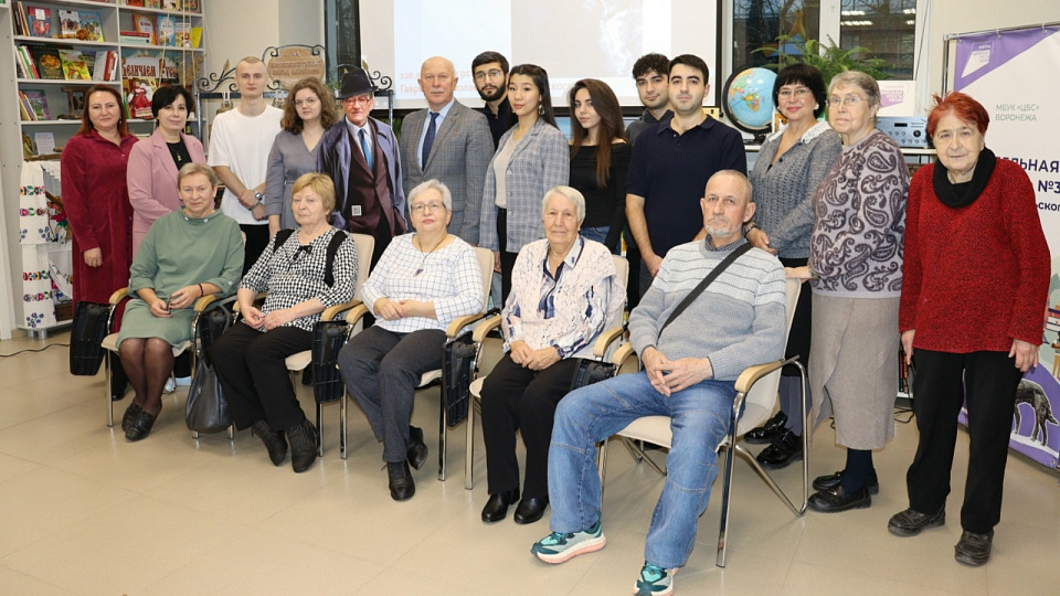 Белый Бим бежит по миру