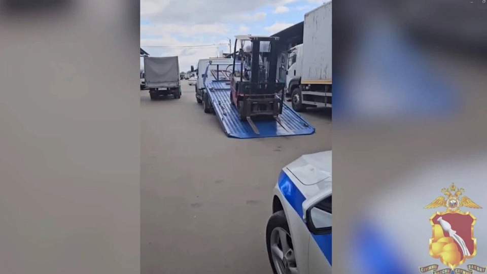 В Воронеже силовики провели очередной рейд на Алексеевском рынке 