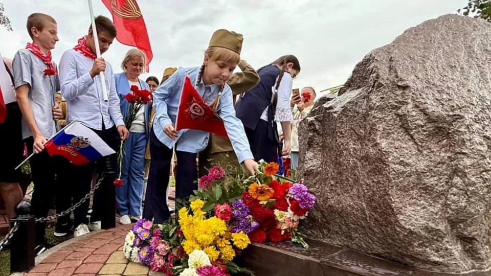 В Семилукском районе почтили память героев легендарной «Атаки мертвецов»