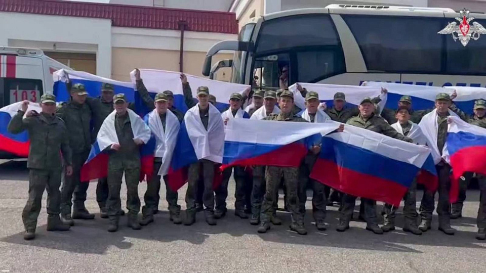 Четыре участника СВО из Воронежской области вернулись из украинского плена