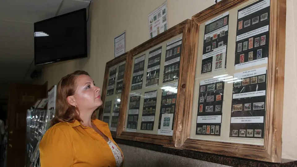 Выставка почтовых марок времён Великой Отечественной войны открылась в Боброве