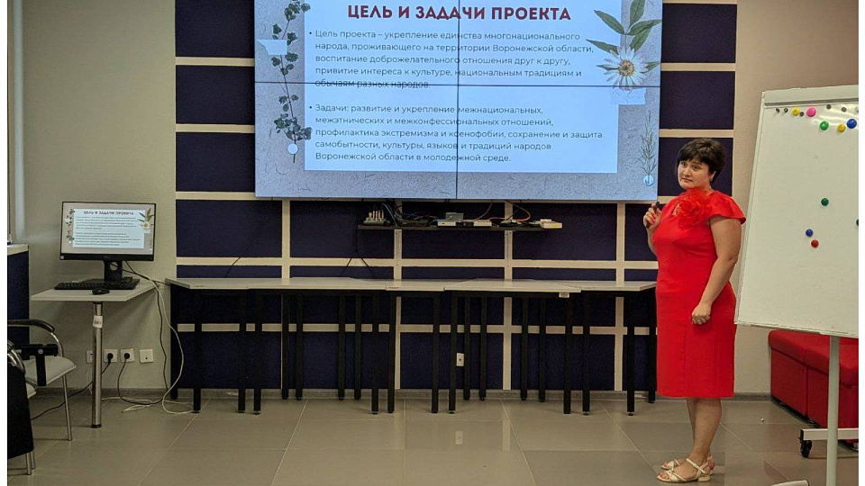 Руководитель Музея национального костюма ВГУИТ стала лауреатом конкурса «Наставник 36»