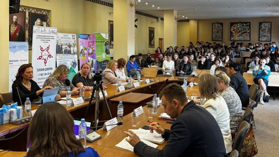 Центр поддержки переселенцев «Искусство Жить» присоединился к программе «Обучение служением»