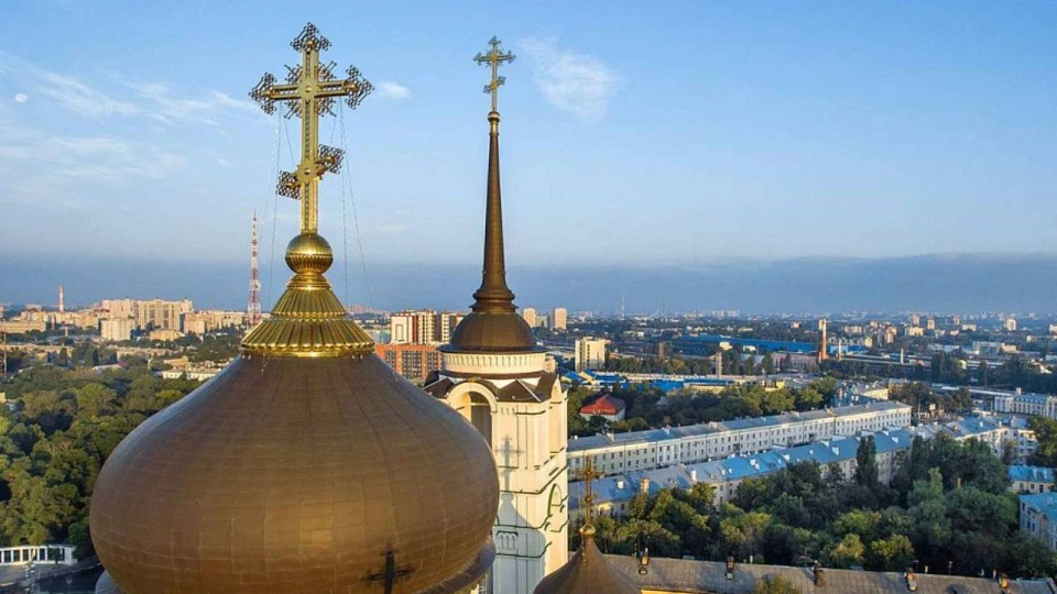 Губернатор поздравил земляков со Светлым Христовым Воскресением