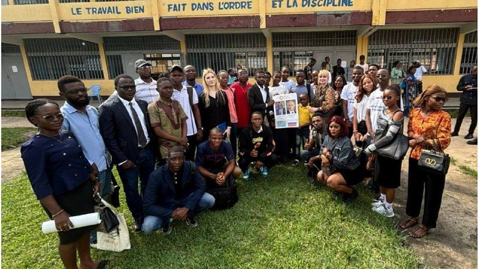 К воронежским преподавателям на курсы русского языка в Киншасе записалось более 250 конголезцев 