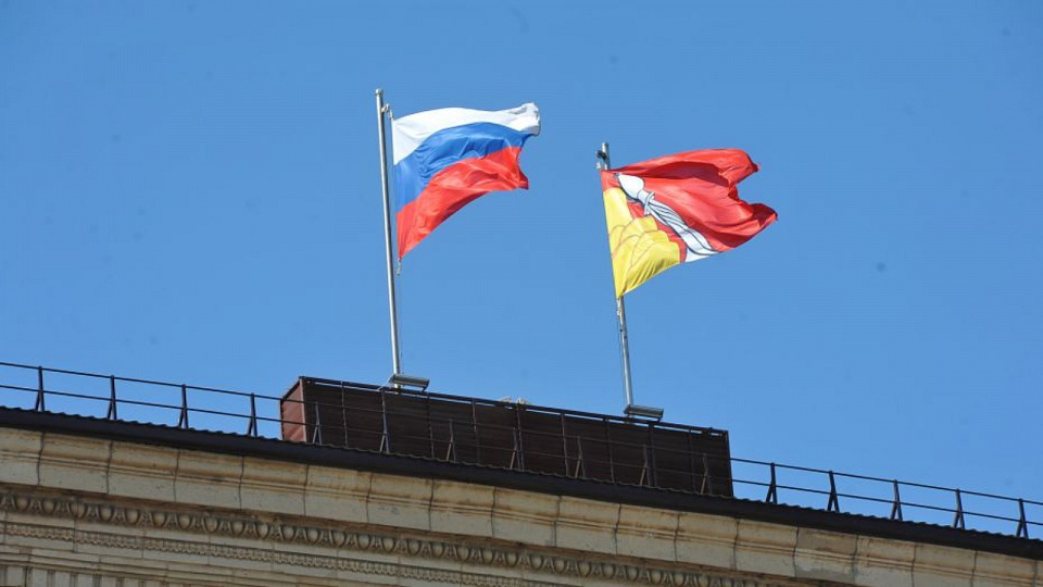 Глава региона поздравил воронежцев с Днём Государственного флага Российской Федерации