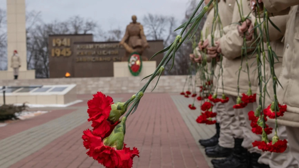 Губернатор обратился к воронежцам по случаю Дня Неизвестного Солдата