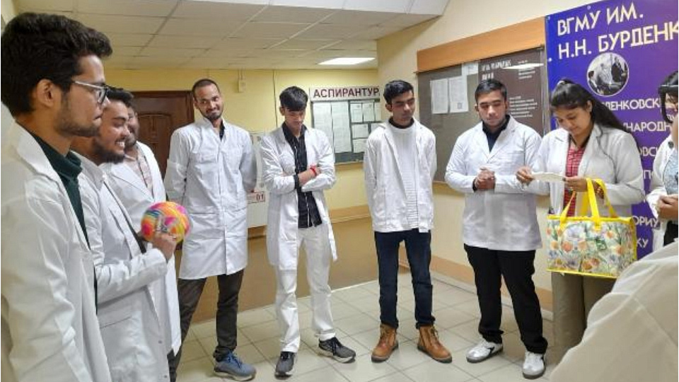 В Воронеже у иностранных студентов-медиков развивают навыки коммуникации В Воронеже у иностранных студентов-медиков развивают навыки коммуникации