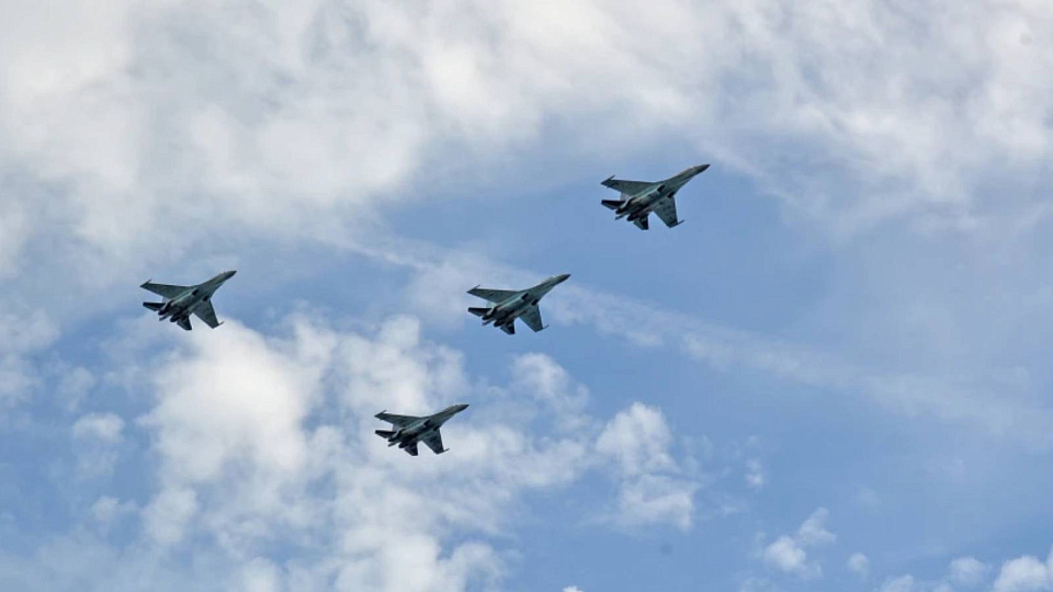 Губернатор поздравил воронежцев с Днём Военно-воздушных сил