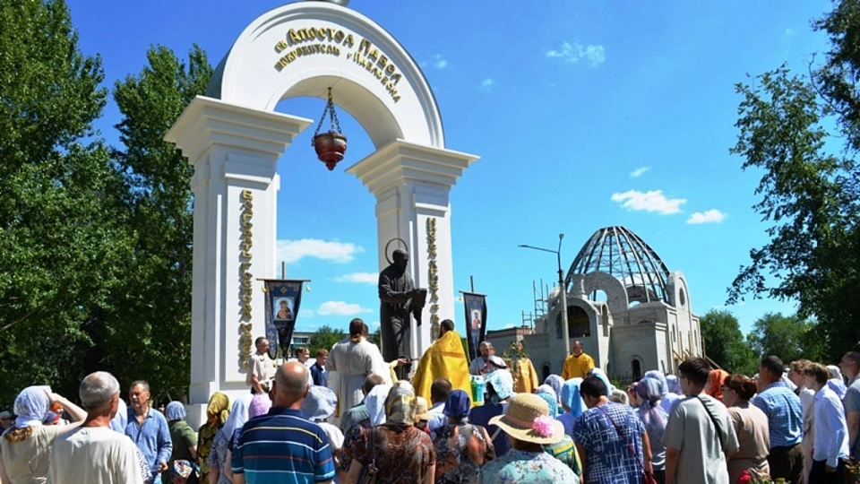 В Павловске христиане отметили праздник покровителей города – святых апостолов Петра и Павла