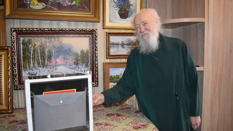 Почётный гражданин Борисоглебска Стефан Домусчи проголосовал на выборах Президента РФ