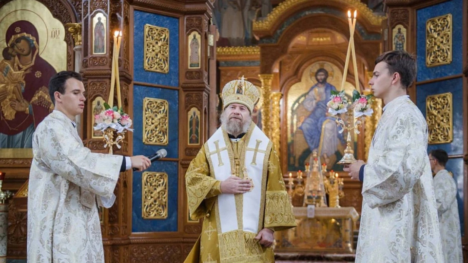 Губернатор поздравил митрополита Воронежского и Лискинского Леонтия с юбилеем