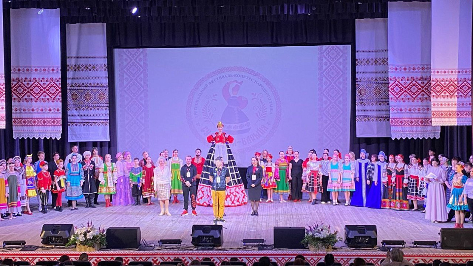 В Таловой определили лучших исполнителей народного танца