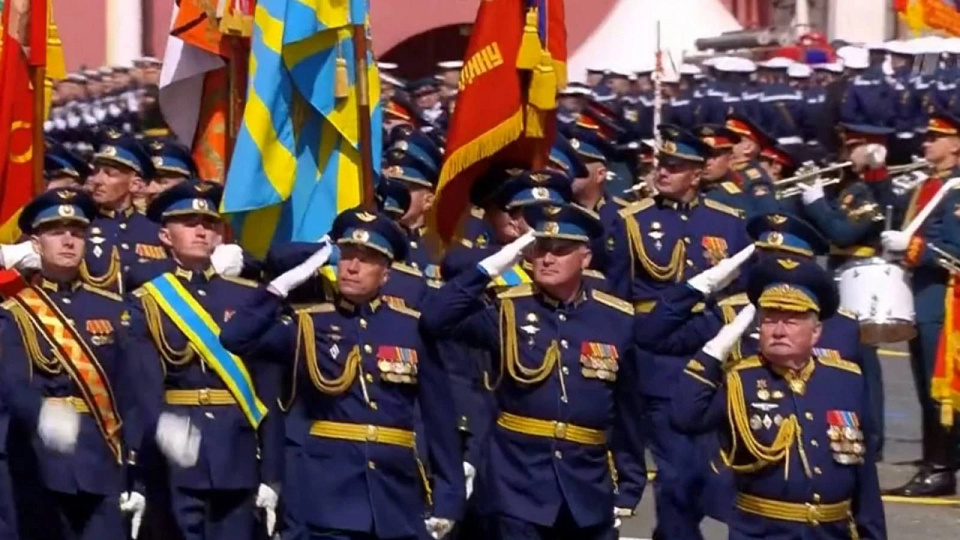 Курсанты и офицеры из столицы Черноземья прошли по Красной площади на параде Победы в Москве