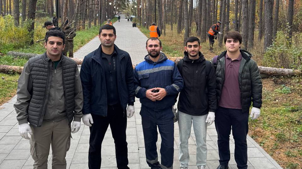 Азербайджанская община приняла участие в общегородском субботнике в Воронеже