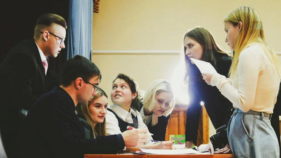 Воронежские школьники приняли участие в деловой игре «саммит БРИКС»