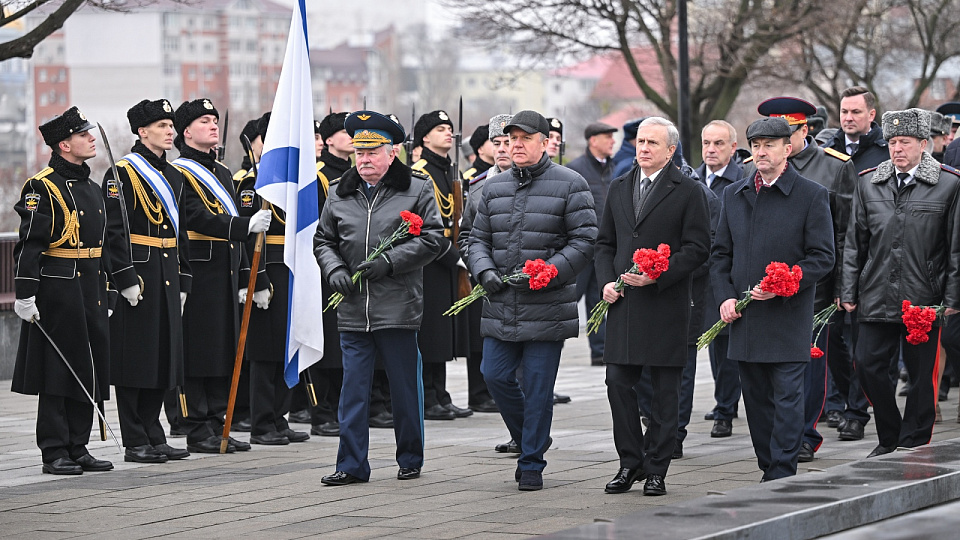 В Воронеже почтили память российских и советских воинов, павших в боях за Родину