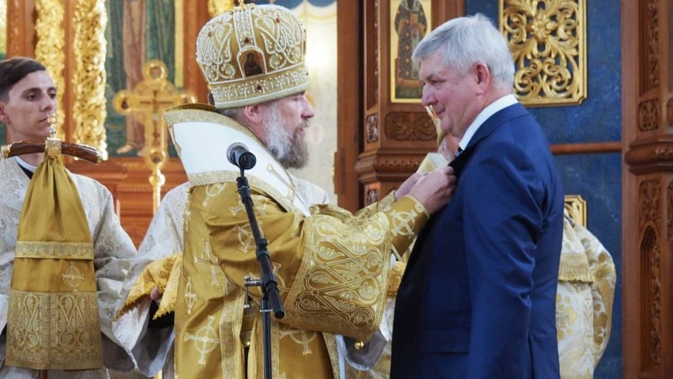 Губернатор награждён медалью святителя Митрофана Воронежского I степени