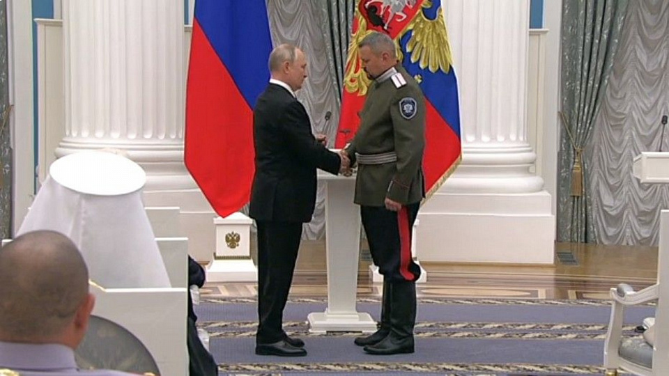 Владимир Путин присвоил звание Героя России первому казаку-добровольцу