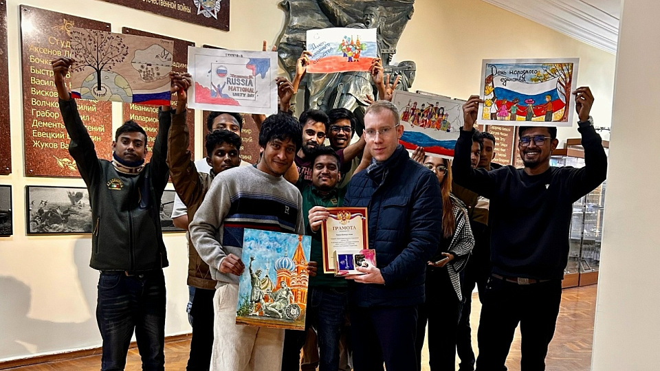 Студент ВГЛТУ из Бангладеш стал победителем конкурса патриотических плакатов