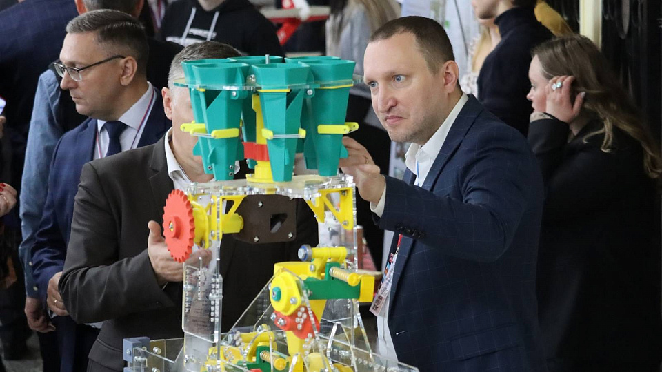 В Воронеже представили изобретения и инновации в сфере АПК