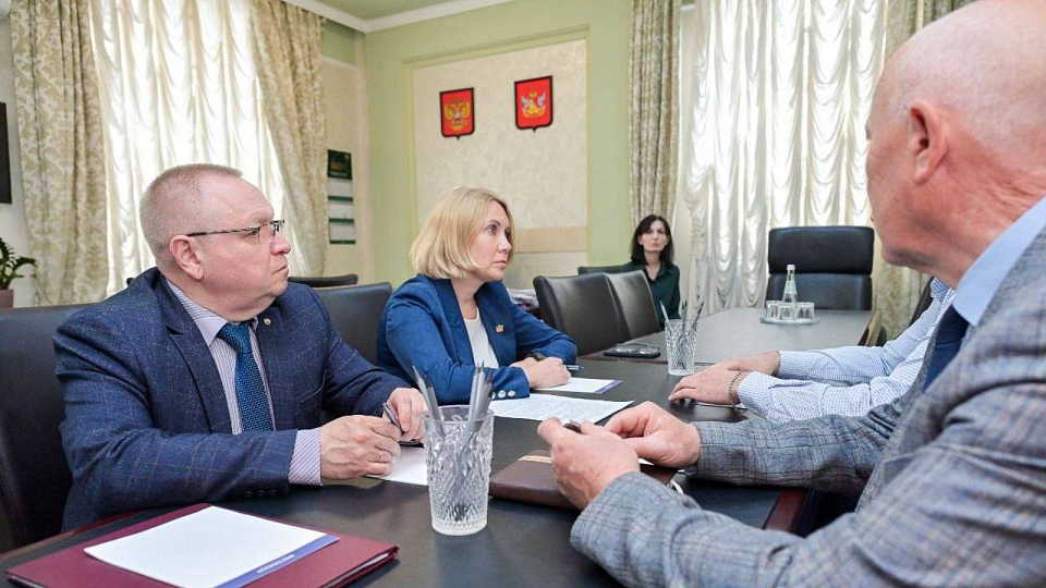 Азербайджанская община Воронежской области осудила действия вандала у памятника Славы 